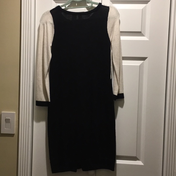 Cute warm light cream and black dress - Picture 5 of 6